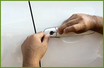 Neighborhood Locksmith Services East Berlin, CT 860-337-1206 - 21-car-locksmith